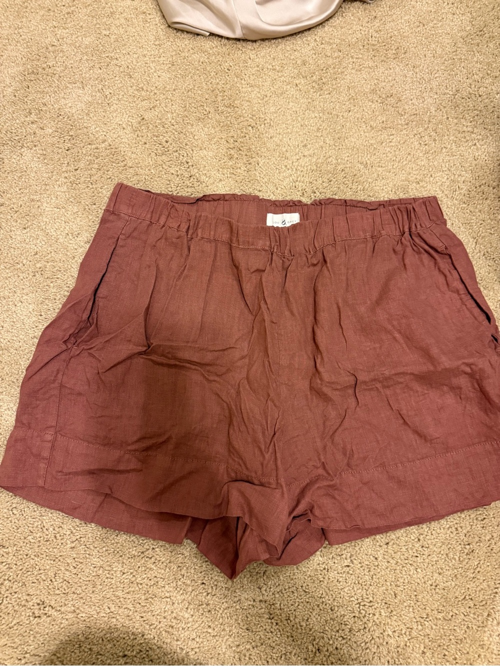 Lou & Grey High-Waist Linen-Blend Shorts in Rust